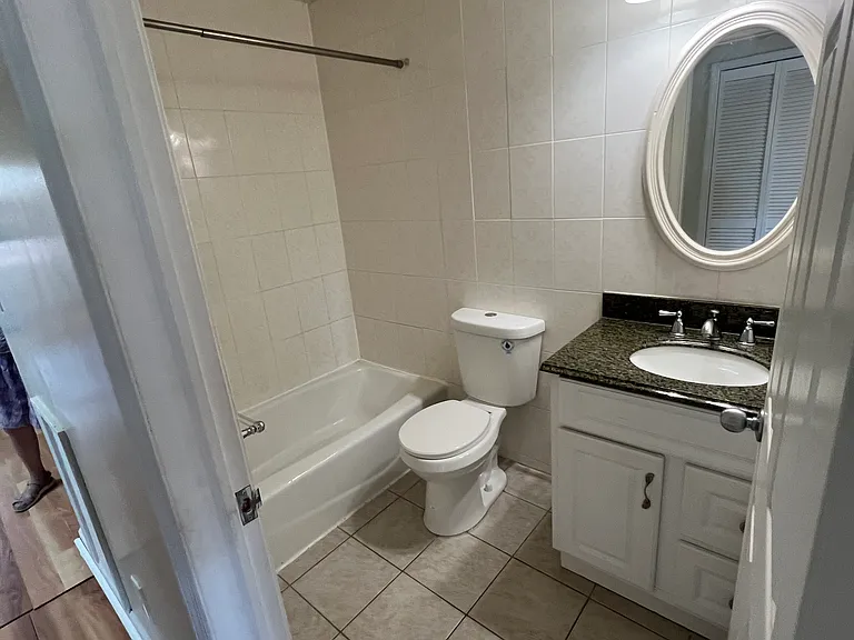 1125 Hamilton St #B — Photo 13