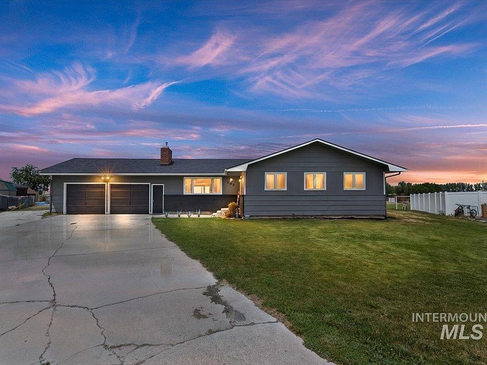 1st image of 107 Rainbow Cir