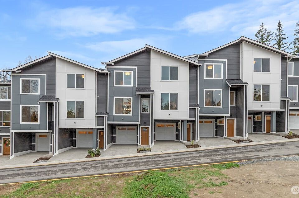 1st image of 16823 Alder Way #E7