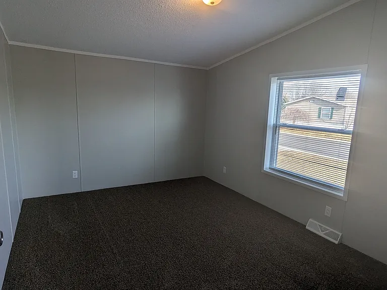 Oakridge Estates — Photo 20