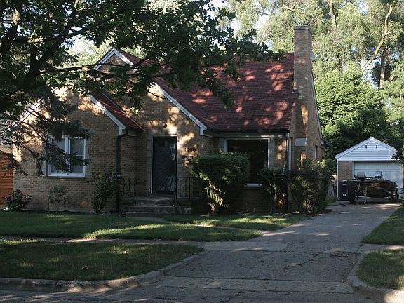 2nd image of 1406 Sylvan Ave SE