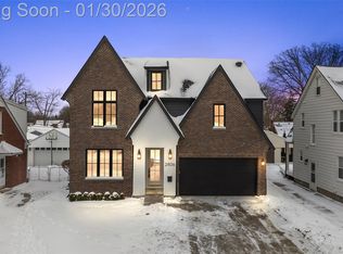 2806 Shenandoah Dr, Royal Oak, MI 48073