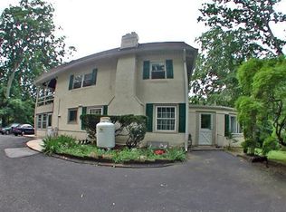 301 Summit Ave, Newtown Square, PA 19073