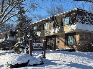 6081 W Calumet Rd, Milwaukee, WI 53223