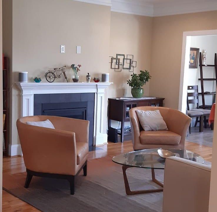 1st image of 1817 Honeysuckle Dr