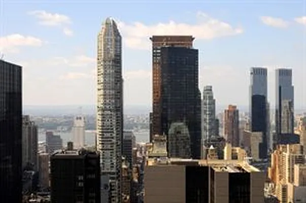 Rented by Douglas Elliman | media 16