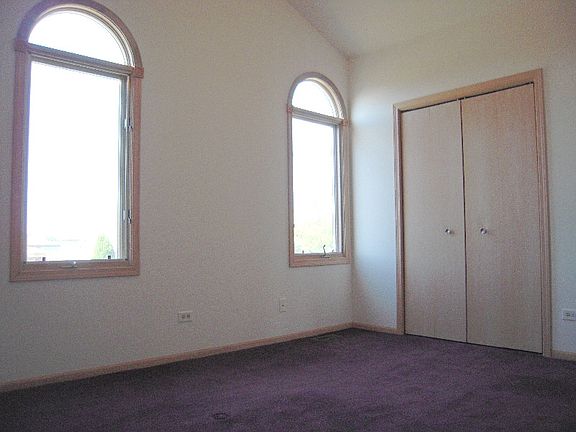 3rd image of 4911 Lake Ct