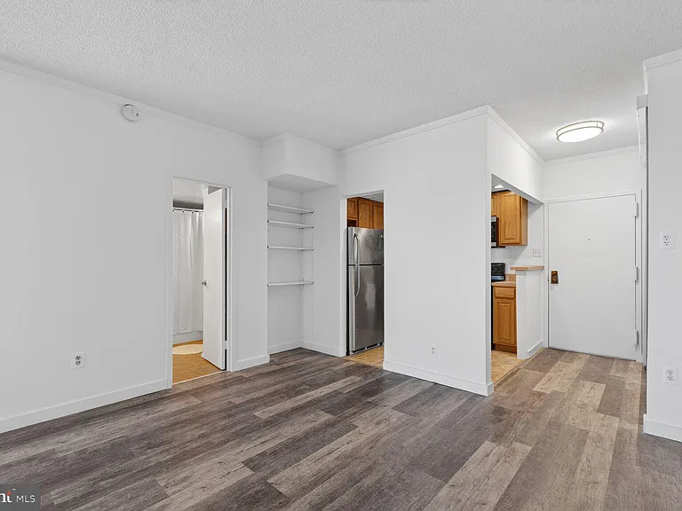 2059 Huntington Ave #1602 — Photo 14