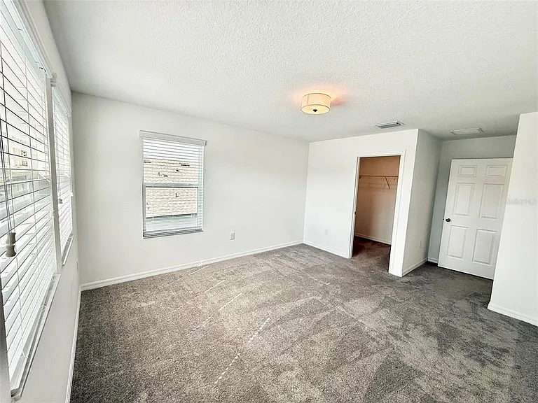 12189 Nouveau Ave — Photo 35