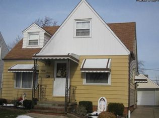 8016 Thornton Dr, Parma, OH 44129
