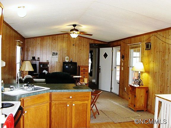 4th image of 23 Tarhill Dr