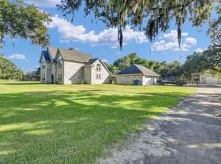 1314 Remington Ct, Angleton, TX 77515