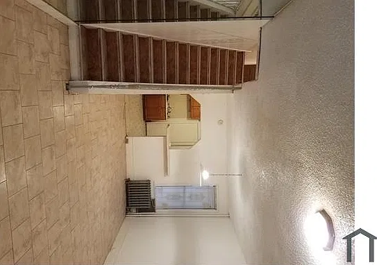 3 bed, 940 sqft, $1,300 — Photo 3