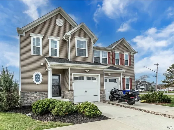 4205 Arthur Ct, Hamburg, NY 14075