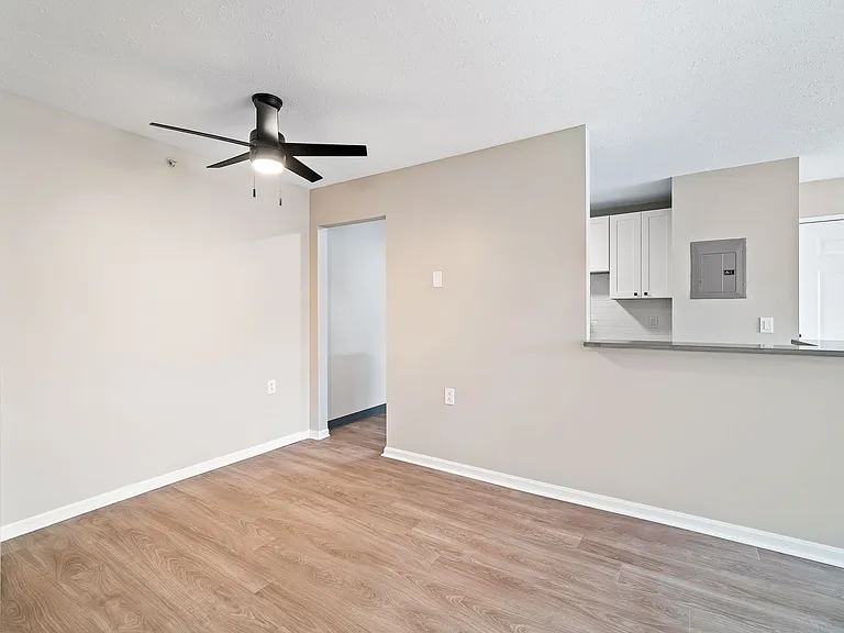 Cherry Tree Village Apartments — Photo 91