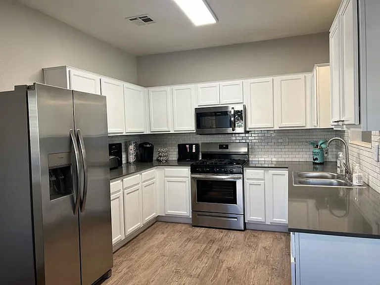 Suncrest Townhomes — Photo 13