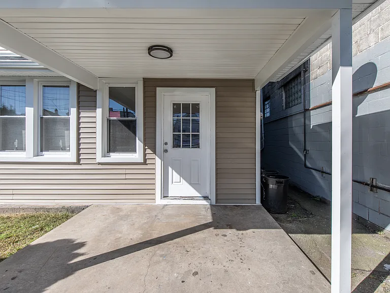 1328 N Washington St — Photo 10