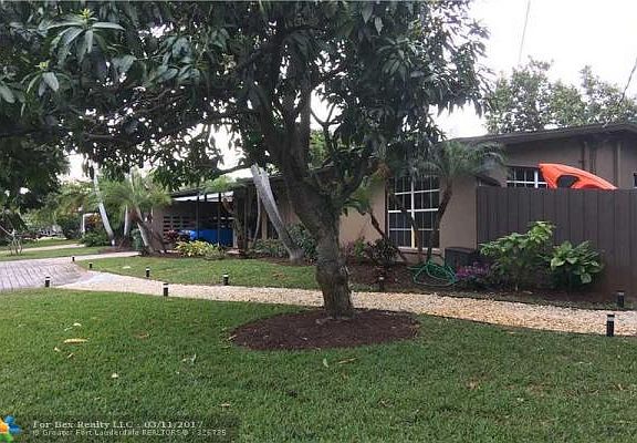 2nd image of 617 NW 21st St