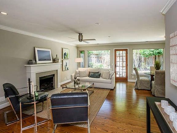 5th image of 221 Lexington Dr