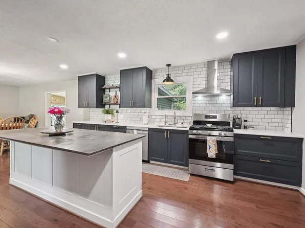 137 Oakland Blvd NE, Newark, OH 43055