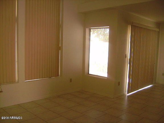 2nd image of 525 S Sunrise Dr