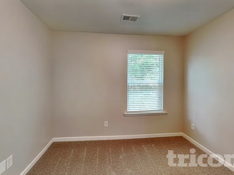 2292 Shady Dr — Photo 14