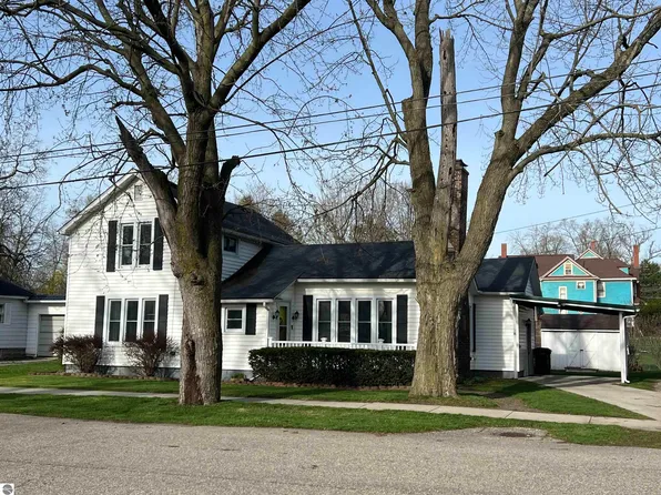 212 S Ithaca St, Ithaca, MI 48847