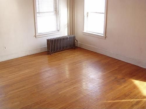 2nd image of 28 S 6th Ave