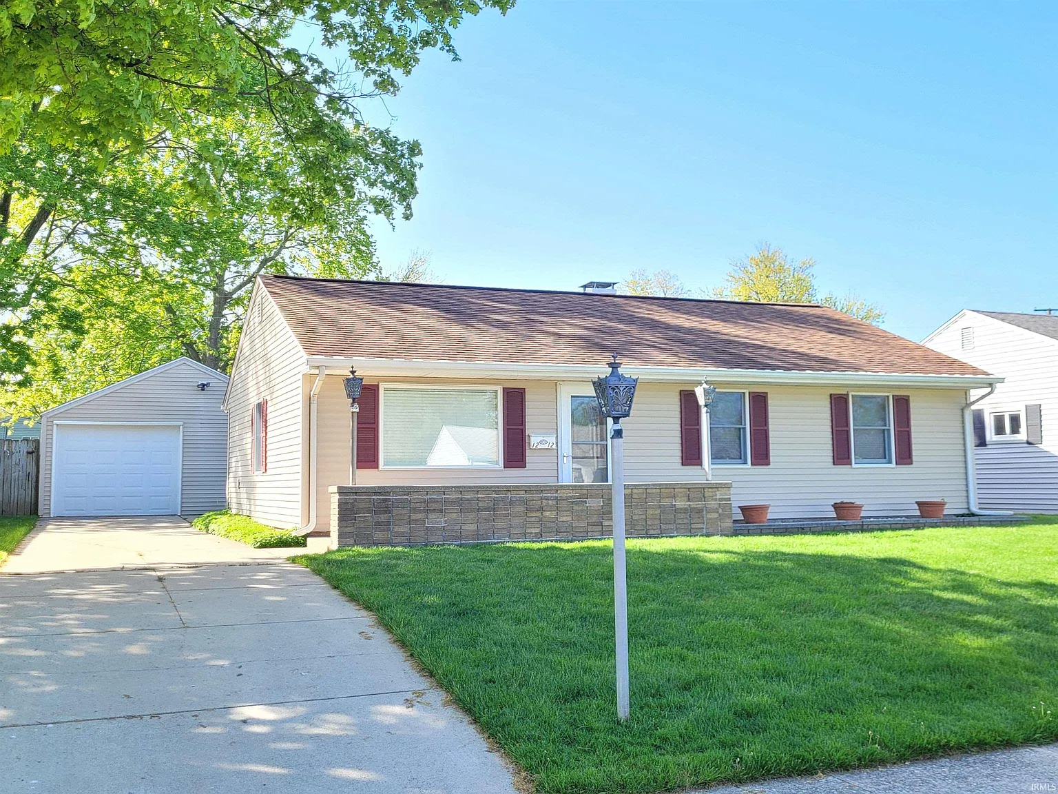 1212 Byron Dr photo 1