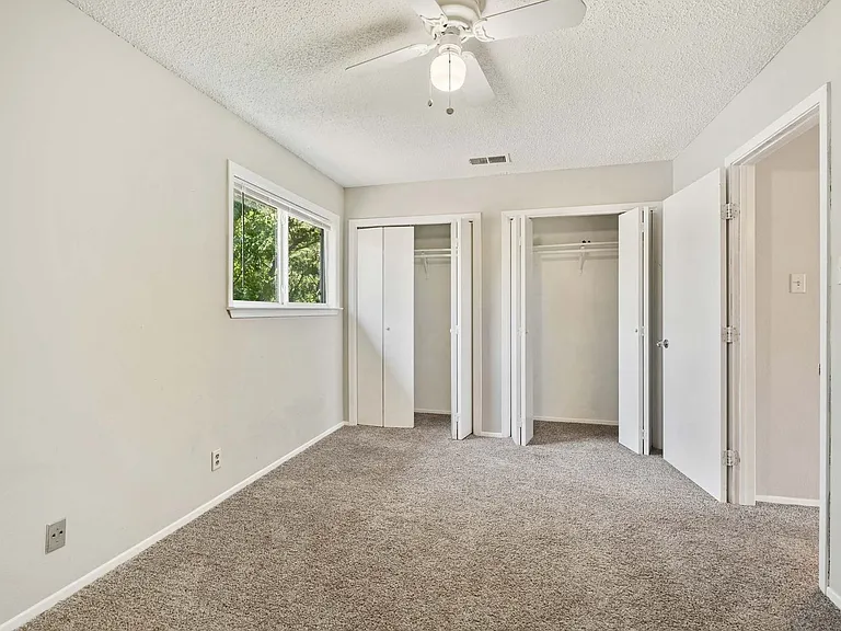 3904 Hudson Bend Rd #A — Photo 11
