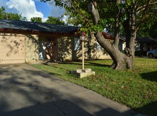 1067 Easy St, Grapevine, TX 76051