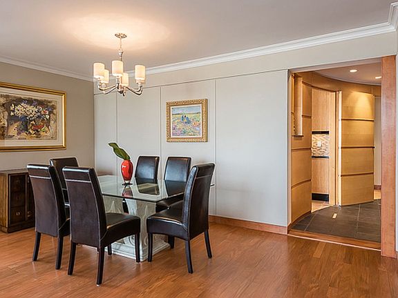 3rd image of 117 E 57th St #41GH