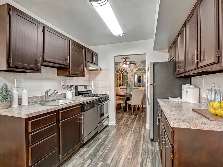 The Gateway Apartments — Photo 2