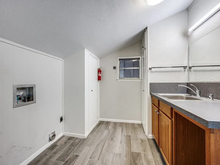 2233 Wood Hollow Rd — Photo 26