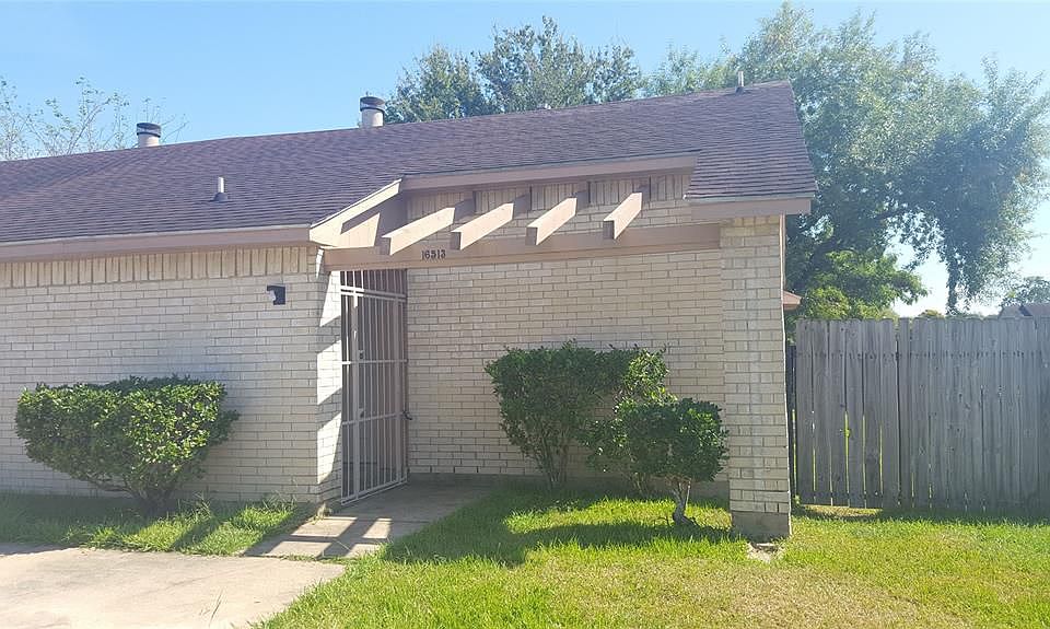 1st image of 16513 Parkridge Ct