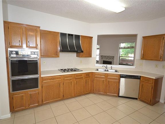 3rd image of 1712 Woodwind Ln