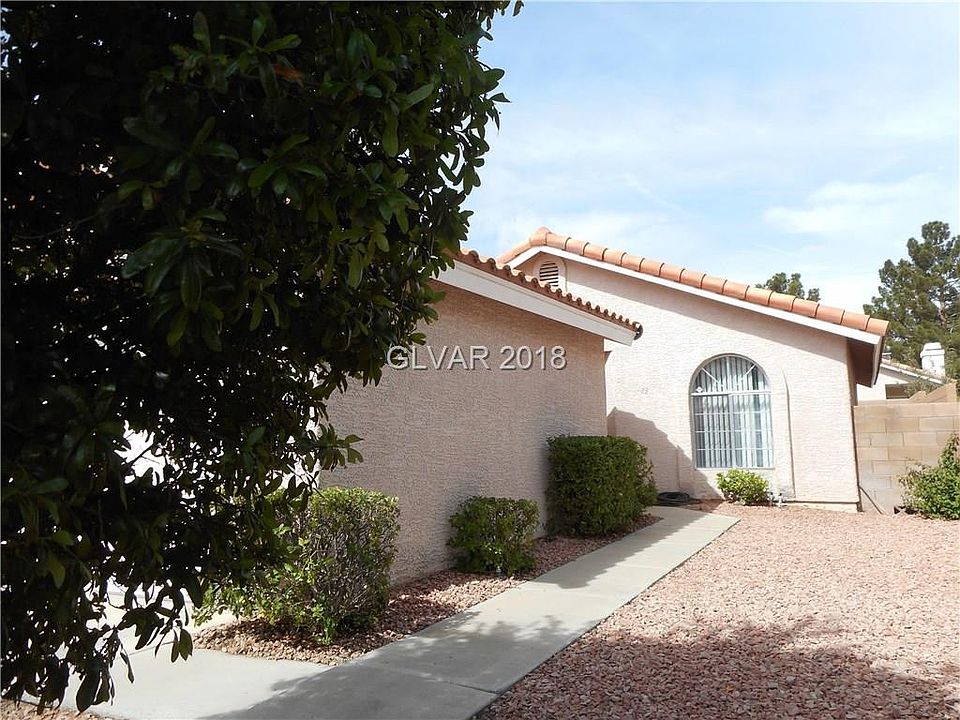 1st image of 73 Fantasia Ln