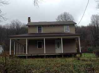 900 Vanderbilt St, Commodore, PA 15729