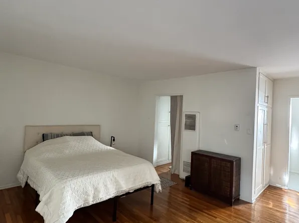 1302 S Saltair Ave APT 4, Los Angeles, CA 90025