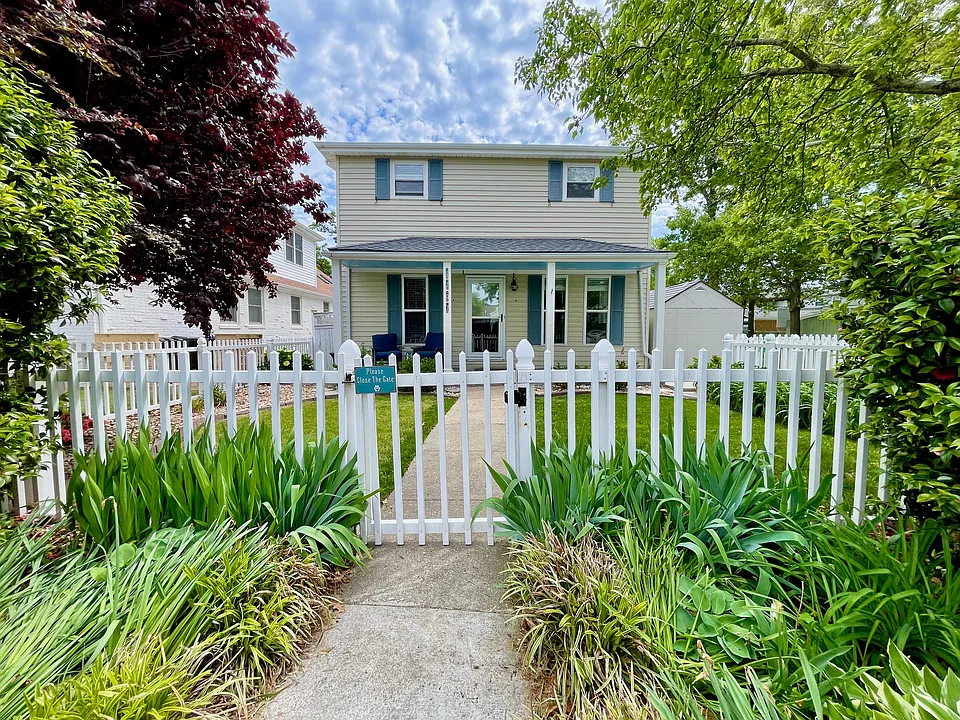 1207 Baltic Ave