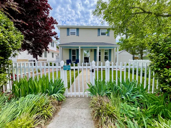 1207 Baltic Ave, Virginia Beach, VA 23451