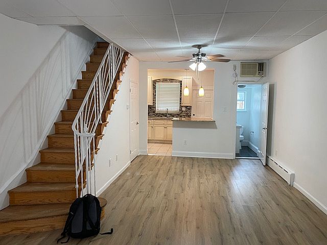 1st image of 1802 Tree St