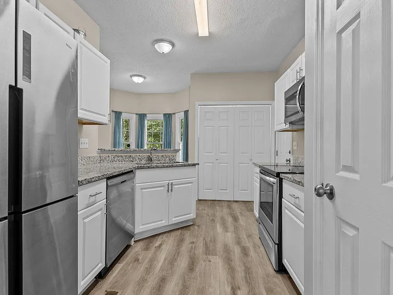 8318 Umstead Rd — Photo 21