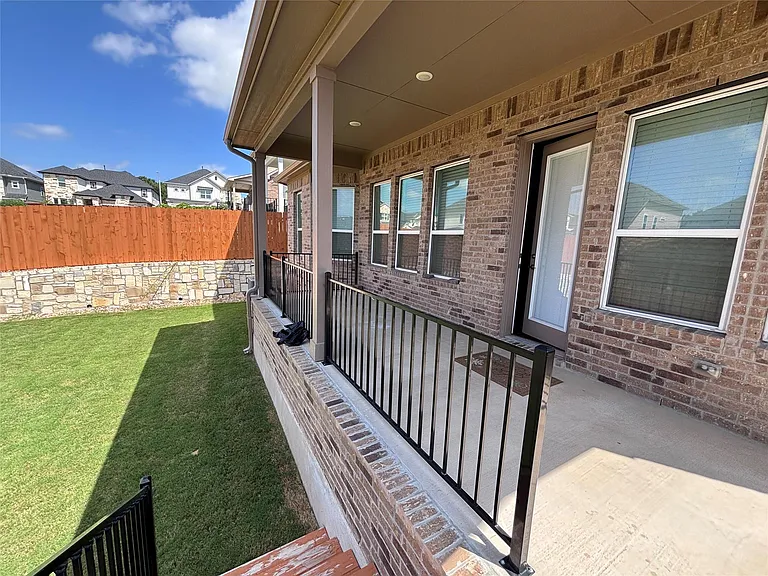 713 Coppell Ct — Photo 33