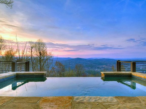 4th image of 472 Overlook Rd