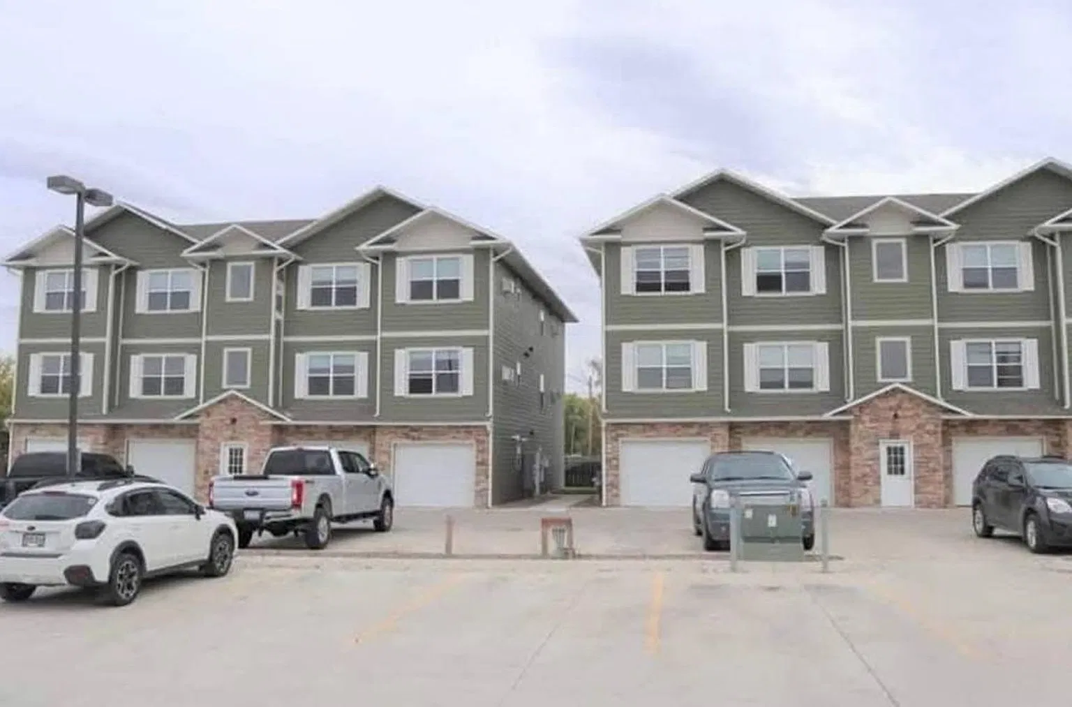 Sunland Apartments Building 804 — Photo 1