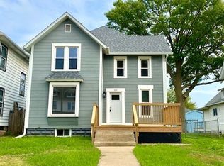 110 7th Ave, Sterling, IL 61081