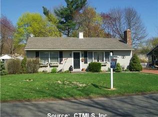 35 Mountain View Dr, Plainville, CT 06062