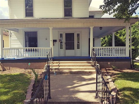 3rd image of 1131 N Perkins St