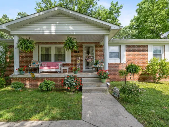 110 Ligon Dr, Shelbyville, TN 37160